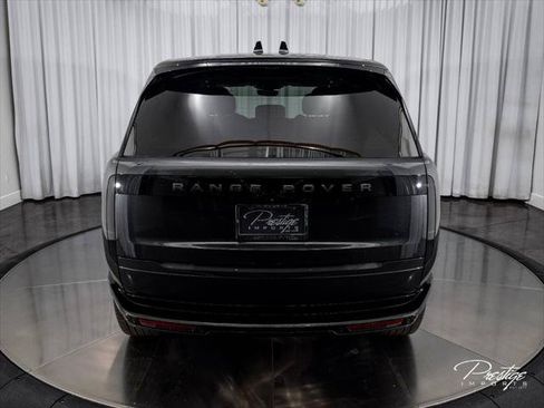 Used 2025 Land Rover Range Rover Long Wheelbase SE AWD/4WD image 11