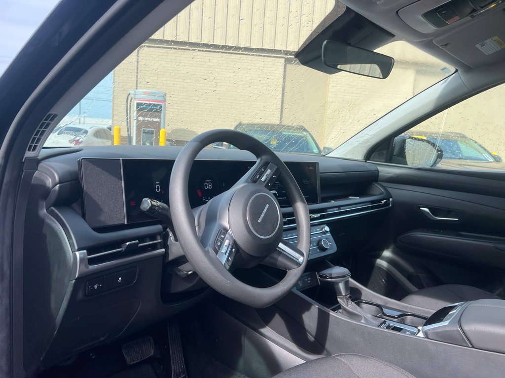 Used 2025 Hyundai Tucson SE AWD/4WD image 9