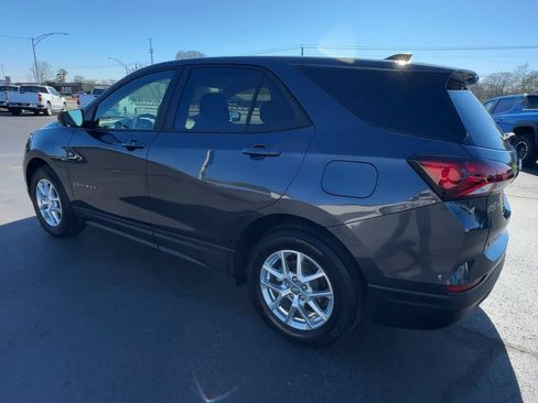 Used 2022 Chevrolet Equinox LS w/ LS Convenience Package FWD image 6