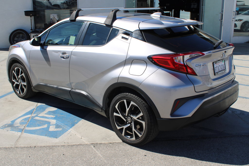 Used 2020 Toyota C-HR XLE FWD image 6