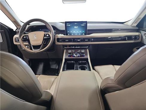 Used 2021 Lincoln Aviator Reserve w/ Equipment Group 201A image 23