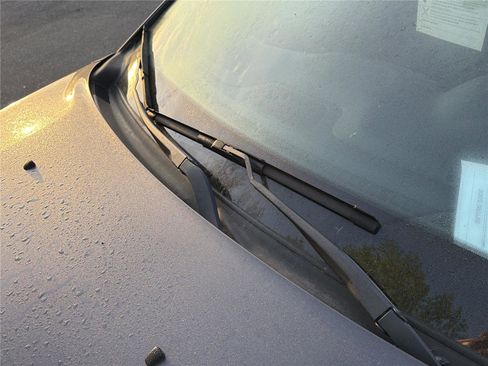 Used 2020 Jeep Compass Latitude image 11