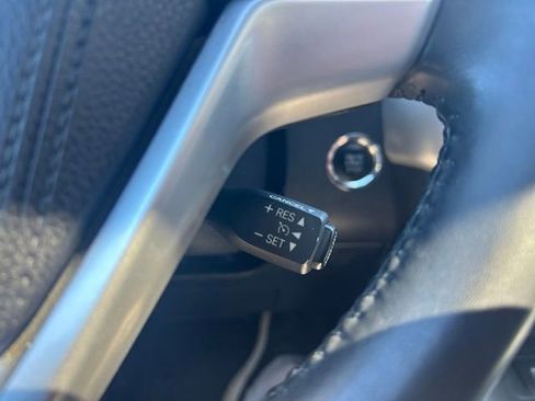 Used 2015 Toyota RAV4 XLE AWD/4WD image 29