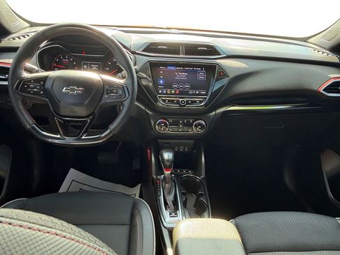 Used 2023 Chevrolet TrailBlazer RS w/ Convenience Package image 10