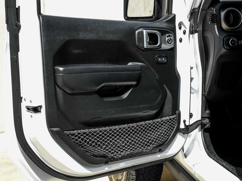 Used 2020 Jeep Wrangler Unlimited Sport image 44