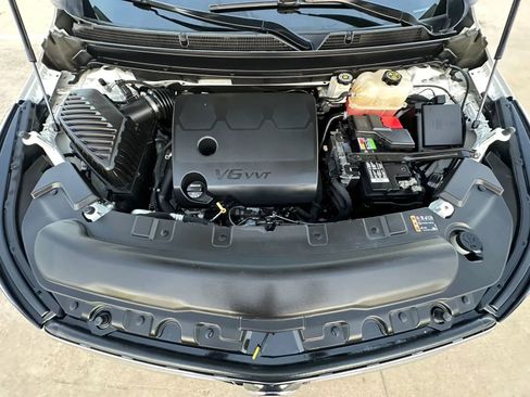 Used 2020 Buick Enclave Essence image 40