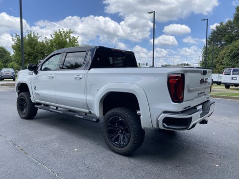 Used 2022 GMC Sierra 1500 AT4 w/ AT4 Premium Package AWD/4WD image 7