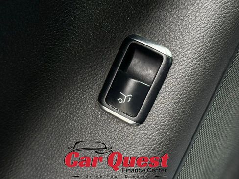 Used 2018 Mercedes-Benz GLS 450 4MATIC image 32
