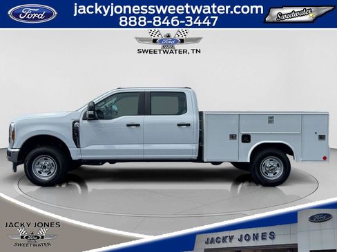 New 2026 Ford F250 XL w/ XL Chrome Package AWD/4WD image 2