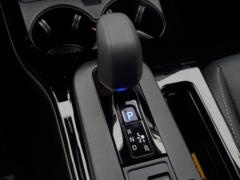 Used 2024 Toyota Prius Limited image 30