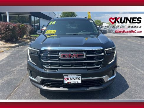 New 2025 GMC Acadia Elevation w/ Elevation Premium Package image 2