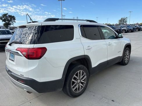Used 2019 GMC Acadia SLE image 3