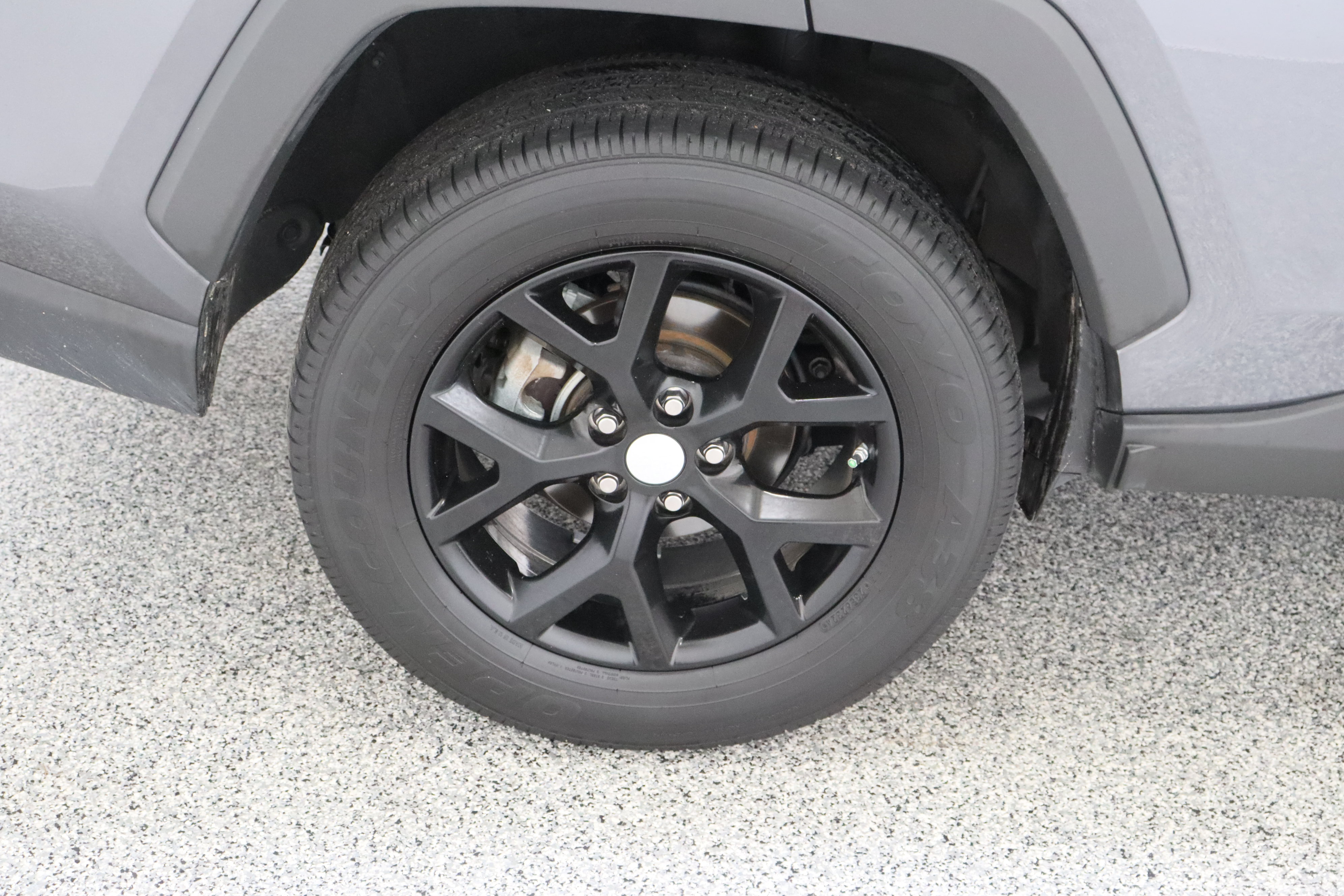Used 2024 Toyota RAV4 LE FWD image 6