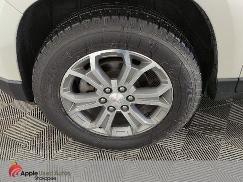 Used 2014 GMC Acadia SLT image 54