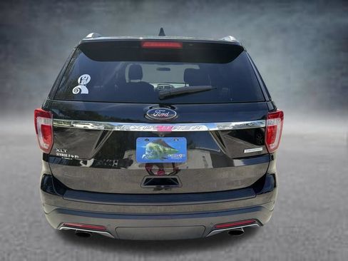Used 2018 Ford Explorer XLT w/ Class II Trailer Tow Package FWD image 7