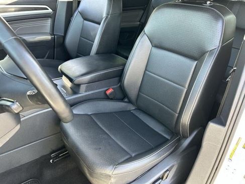 Used 2022 Volkswagen Atlas SE FWD image 18