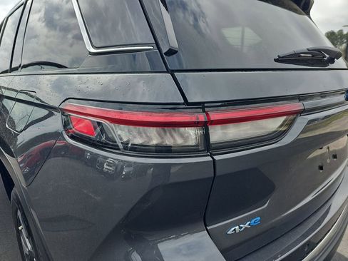 Used 2022 Jeep Grand Cherokee Limited 4xe w/ MOPAR Finishing Package image 38