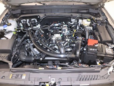 New 2025 Ford Bronco Outer Banks image 34