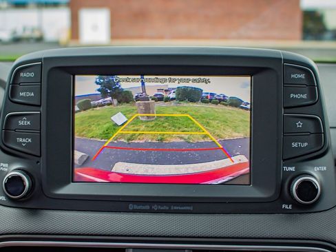 Used 2020 Hyundai Kona SEL FWD image 25