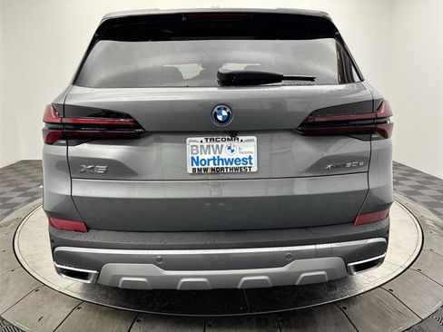 New 2026 BMW X5 xDrive50e w/ Climate Comfort Package image 15