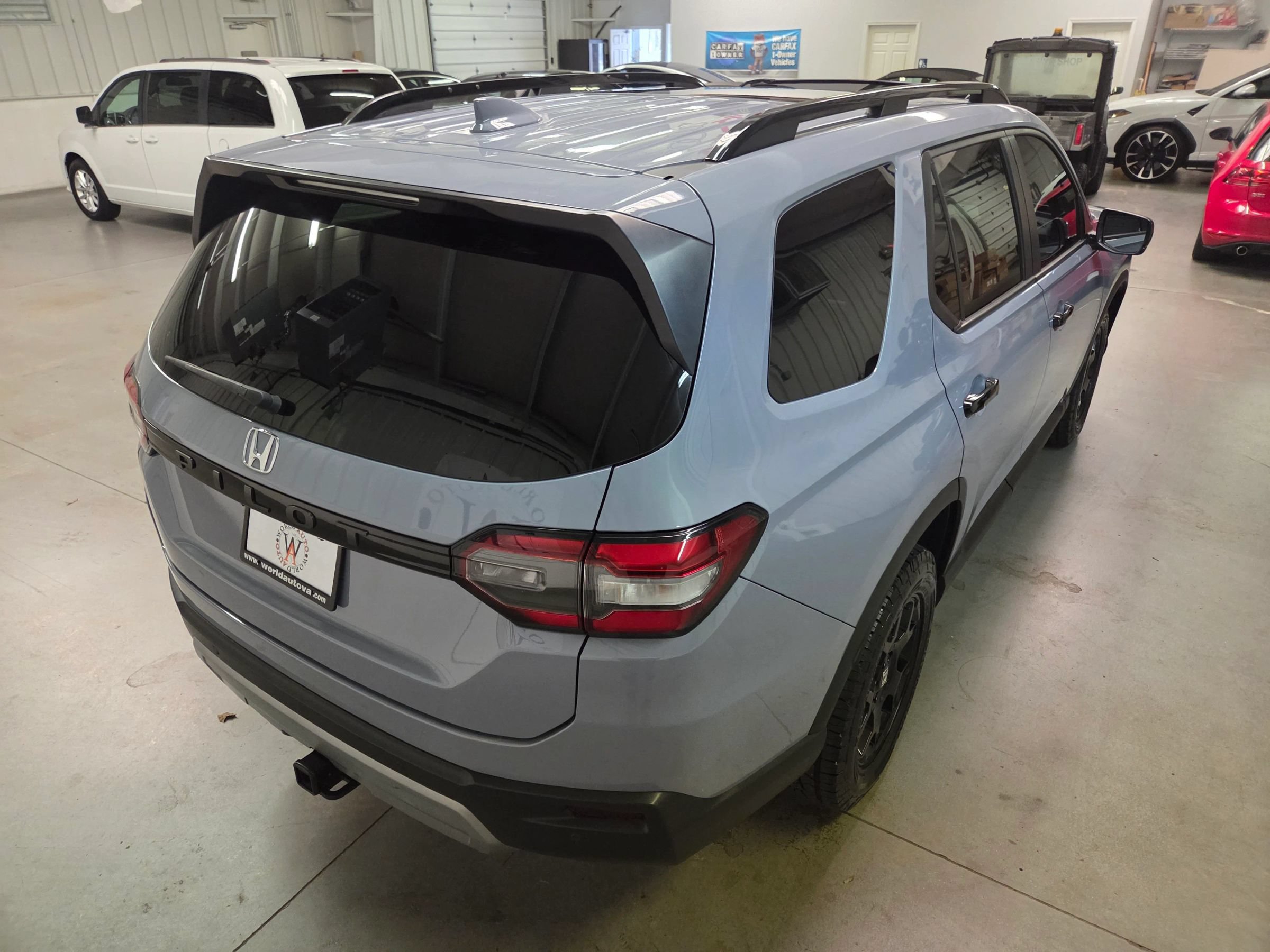 Used 2024 Honda Pilot TrailSport image 7