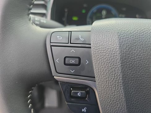 Certified 2025 Toyota Camry SE image 16