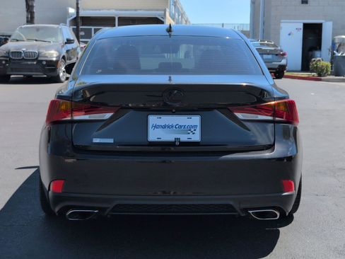 Used 2018 Lexus IS 300 F Sport RWD image 9