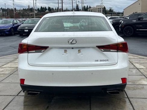 Used 2017 Lexus IS 200t w/ Navigation System Package RWD image 6