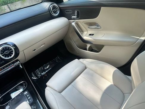 Used 2022 Mercedes-Benz CLA 250 4MATIC image 19