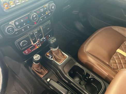Used 2021 Jeep Wrangler Unlimited Rubicon AWD/4WD image 58