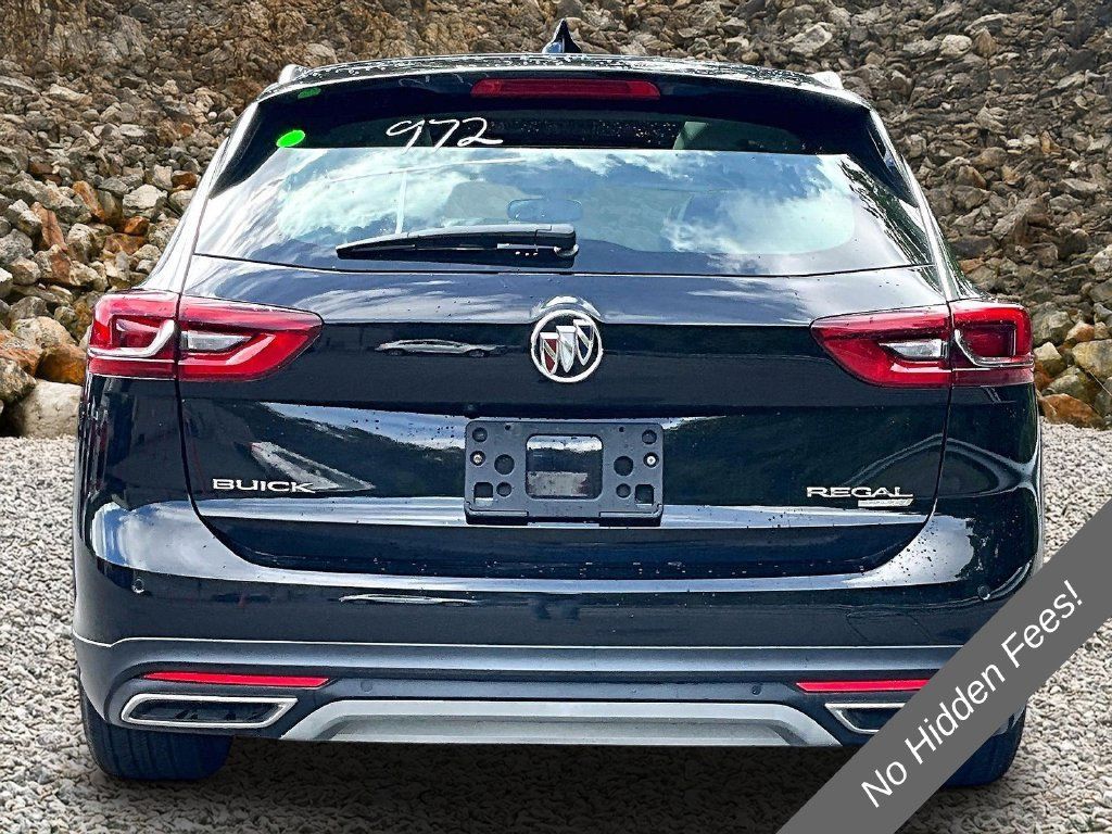 Used 2018 Buick Regal Essence w/ Driver Confidence Package #1 AWD/4WD image 4