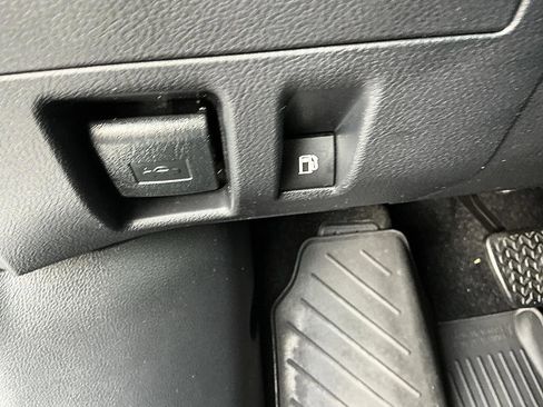 Used 2024 Toyota Grand Highlander AWD image 14