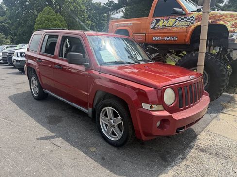 Used 2007 Jeep Patriot Sport w/ PWR Equipment Group AWD/4WD image 2