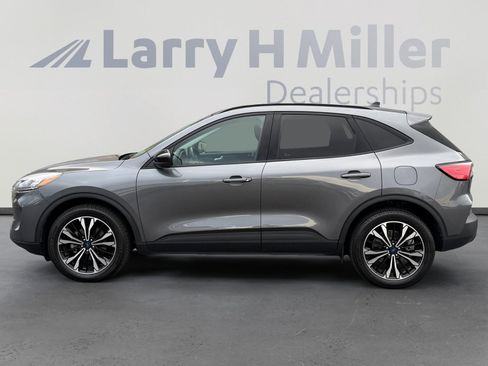 Used 2022 Ford Escape SEL w/ SEL Stealth AWD Package image 2