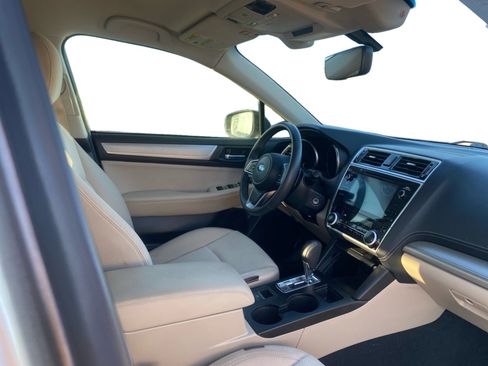 Used 2019 Subaru Outback 2.5i Premium AWD/4WD image 17