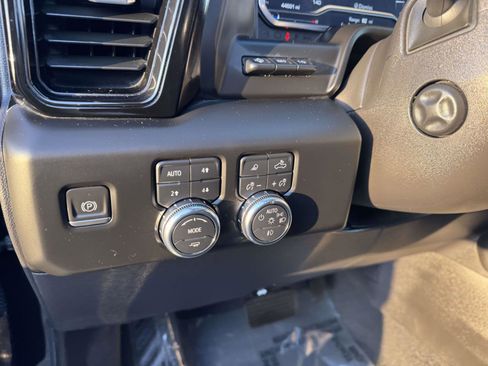 Used 2023 GMC Sierra 1500 AT4X image 29