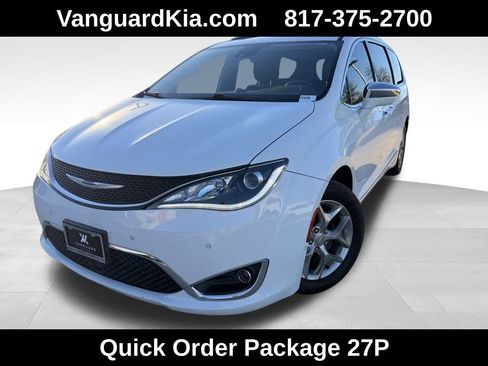 Used 2019 Chrysler Pacifica Limited w/ Advanced Safetytec Group image 3