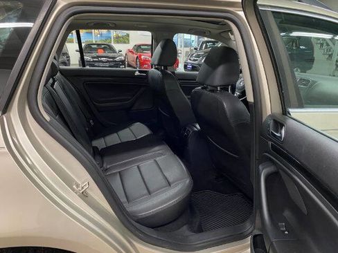 Used 2012 Volkswagen Jetta TDI image 16