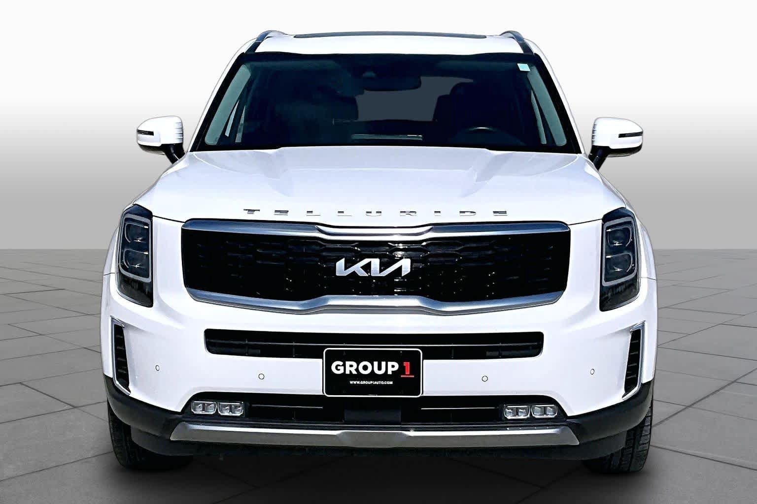 Used 2022 Kia Telluride SX w/ Towing Package FWD image 4