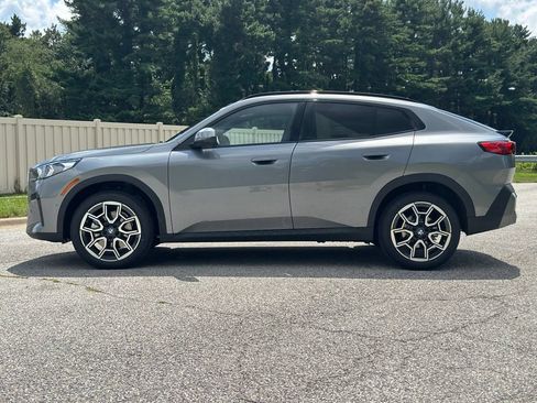 New 2026 BMW X2 xDrive28i w/ Technology Package AWD/4WD image 4