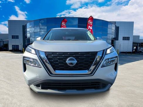 Certified 2023 Nissan Rogue SV image 8