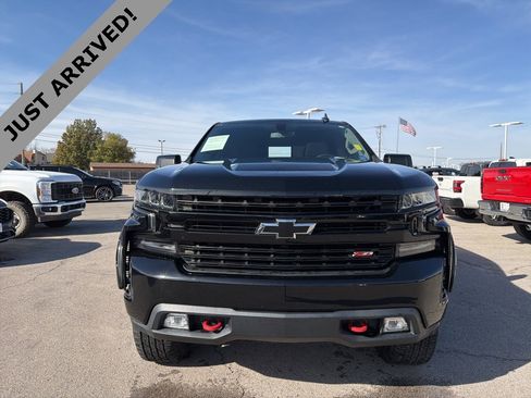Used 2019 Chevrolet Silverado 1500 LT Trail Boss image 2