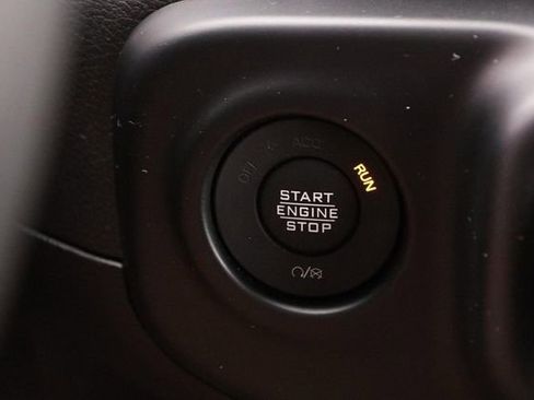 Used 2022 Jeep Wrangler Unlimited Sport image 14