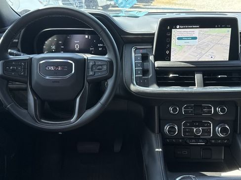 Used 2023 GMC Yukon AT4 AWD/4WD image 4