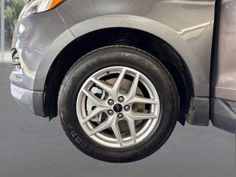 Used 2023 Ford Edge SEL AWD/4WD image 17