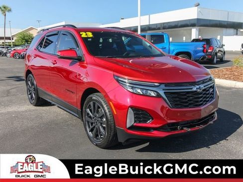 Used 2023 Chevrolet Equinox RS FWD image 1