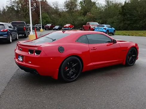 Used 2010 Chevrolet Camaro SS w/ RS Package image 8
