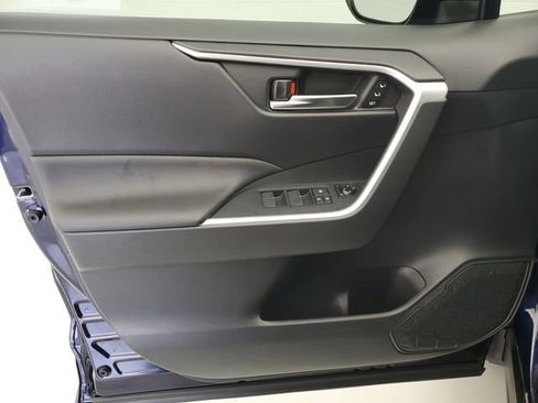 Used 2021 Toyota RAV4 XLE Premium FWD image 22