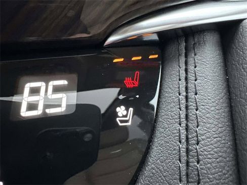 Used 2024 Cadillac XT6 Sport w/ Platinum Package image 57