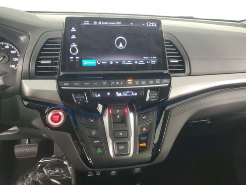 New 2026 Honda Odyssey Touring image 18